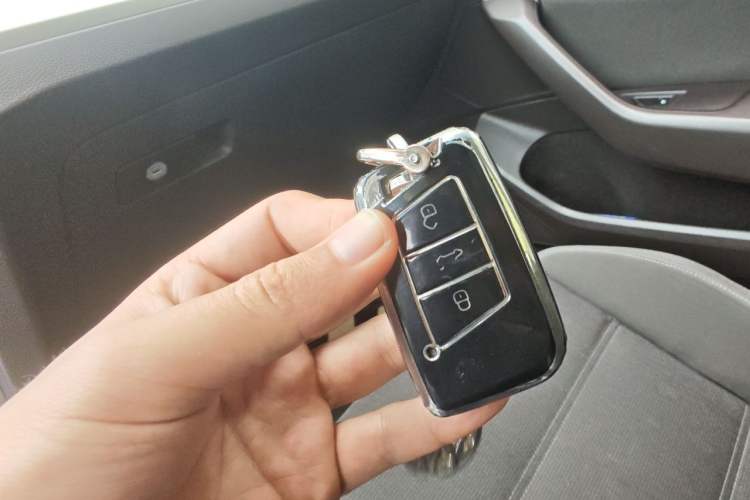 Used Volkswagen Variant 2016 380TSI Two-Wheel-Drive Style Edition Vehicle Key