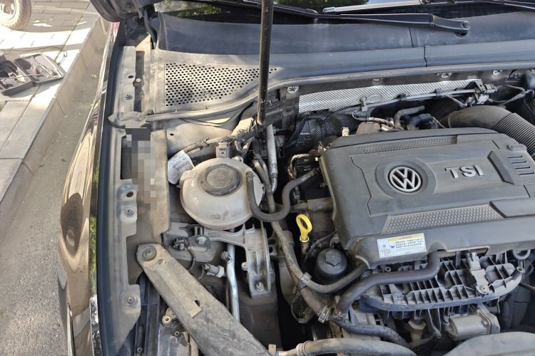 Used Volkswagen Variant 2017 380TSI Two-Wheel Drive Comfort Edition Engine Bay Right