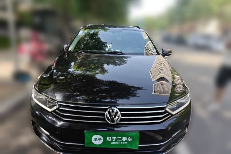 Used Volkswagen Variant 2017 380TSI Two-Wheel Drive Comfort Edition Front