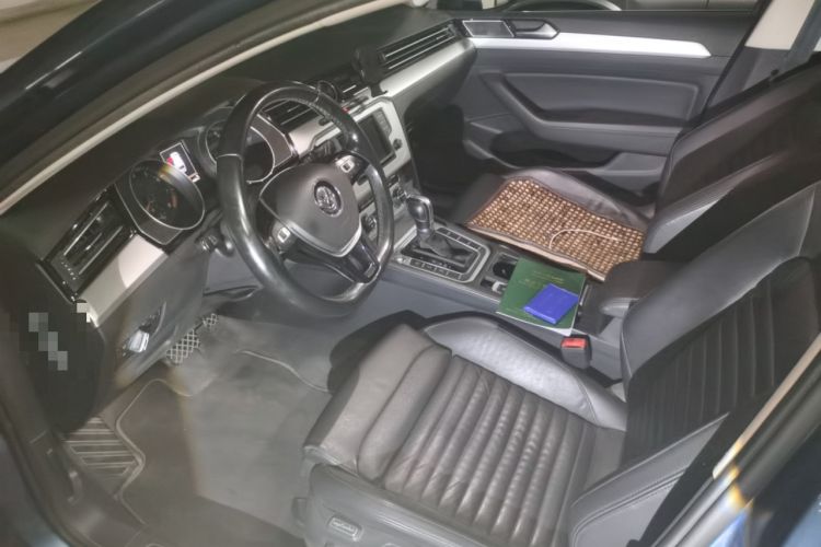 Used Volkswagen Variant 2017 380TSI Two-Wheel Drive Comfort Edition Driver Seat