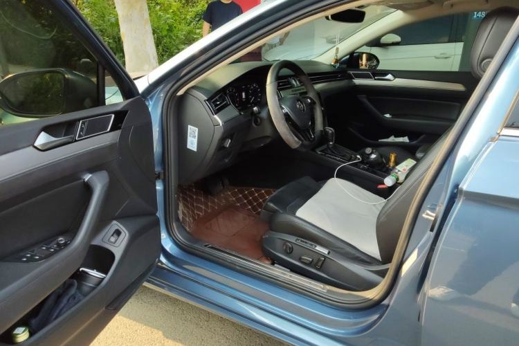 Used Volkswagen Variant 2017 380TSI Two-Wheel Drive Comfort Edition Driver Seat
