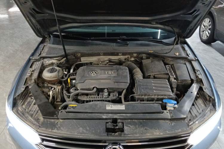 Used Volkswagen Variant 2017 380TSI Two-Wheel Drive Comfort Edition Engine Bay