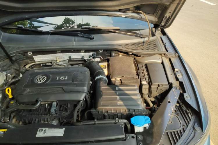 Used Volkswagen Variant 2017 380TSI Two-Wheel Drive Comfort Edition Engine Bay Left