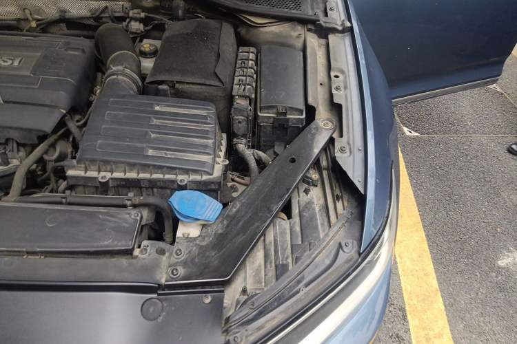 Used Volkswagen Variant 2017 380TSI Two-Wheel Drive Comfort Edition Engine Bay Left