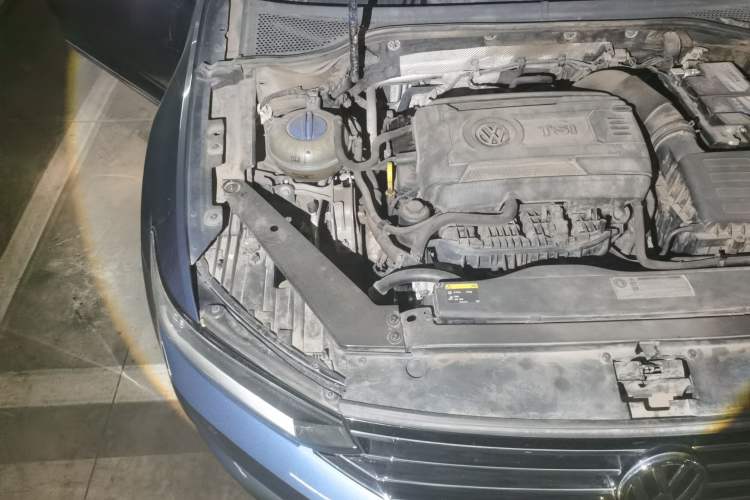 Used Volkswagen Variant 2017 380TSI Two-Wheel Drive Comfort Edition Engine Bay Right