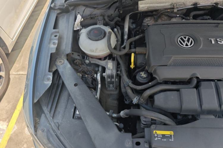 Used Volkswagen Variant 2017 380TSI Two-Wheel Drive Comfort Edition Engine Bay Right