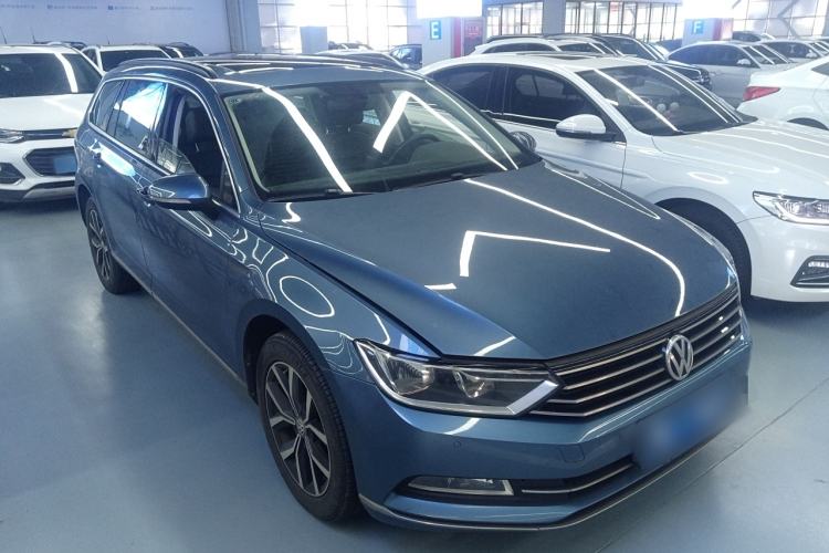 Used Volkswagen Variant 2017 380TSI Two-Wheel Drive Comfort Edition Exterior 2