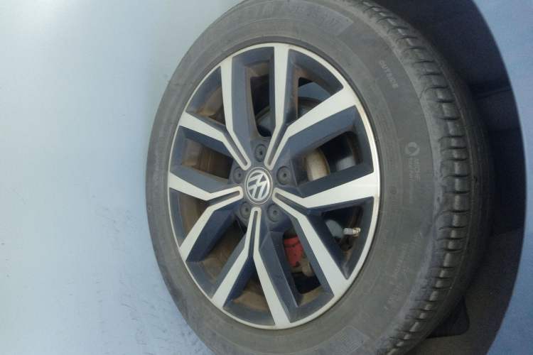 Used Volkswagen Variant 2017 380TSI Two-Wheel Drive Comfort Edition Exterior 8