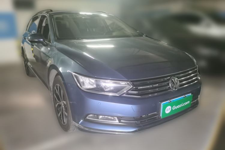 Used Volkswagen Variant 2017 380TSI Two-Wheel Drive Comfort Edition Front Right 45 Deg