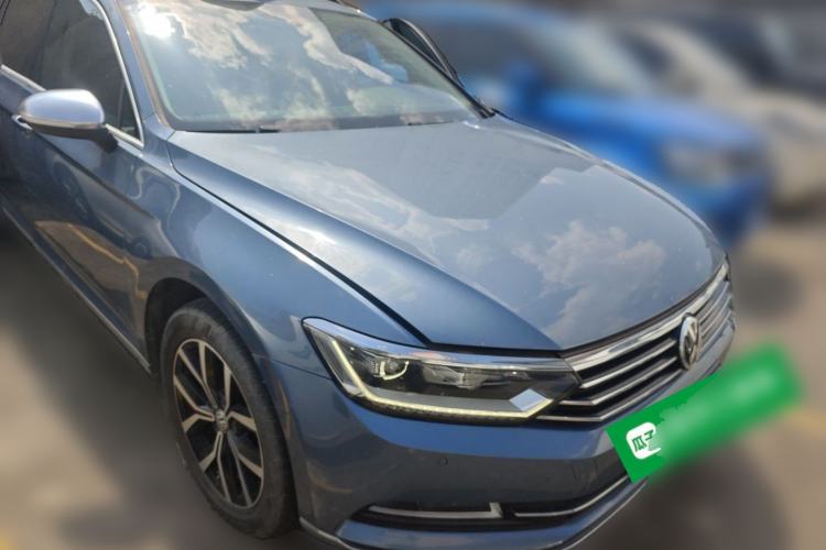 Used Volkswagen Variant 2017 380TSI Two-Wheel Drive Comfort Edition Front Right 45 Deg