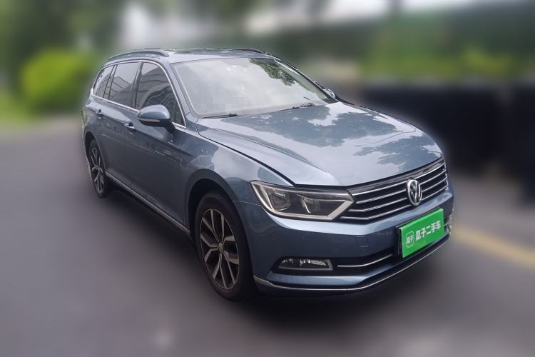 Used Volkswagen Variant 2017 380TSI Two-Wheel Drive Comfort Edition Front Right 45 Deg
