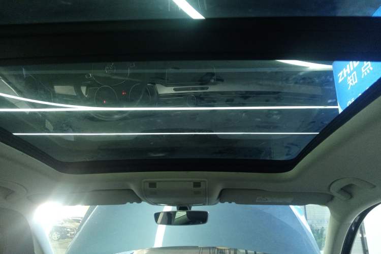 Used Volkswagen Variant 2017 380TSI Two-Wheel Drive Comfort Edition Headliner