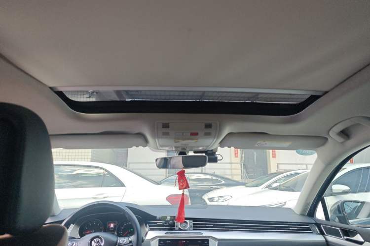 Used Volkswagen Variant 2017 380TSI Two-Wheel Drive Comfort Edition Headliner