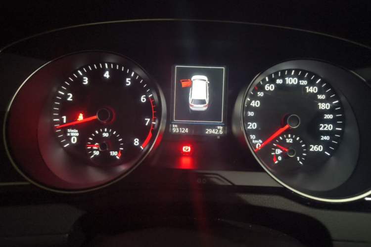 Used Volkswagen Variant 2017 380TSI Two-Wheel Drive Comfort Edition Instrument Cluster