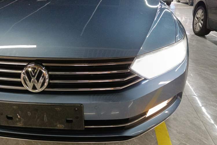 Used Volkswagen Variant 2017 380TSI Two-Wheel Drive Comfort Edition Left Front Headlight