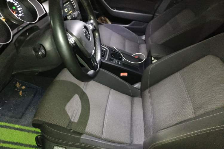 Used Volkswagen Variant 2017 280TSI Two-Wheel-Drive Comfort Edition Left Front Seat