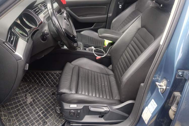 Used Volkswagen Variant 2017 380TSI Two-Wheel Drive Comfort Edition Left Front Seat