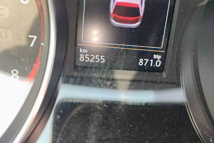 Used Volkswagen Variant  Odometer Close Up