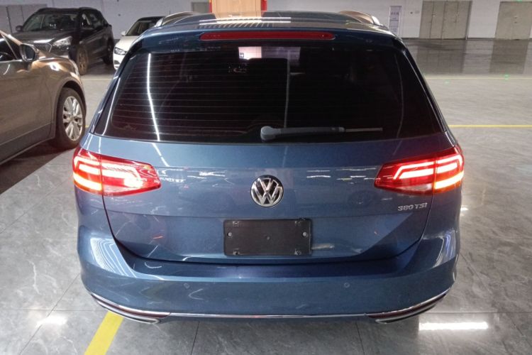 Used Volkswagen Variant 2017 380TSI Two-Wheel Drive Comfort Edition Rear