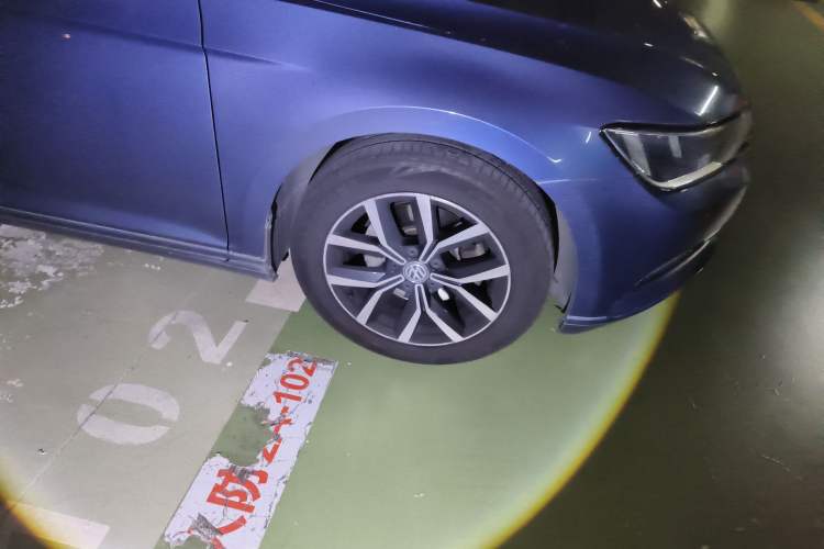 Used Volkswagen Variant 2017 280TSI Two-Wheel-Drive Comfort Edition Right Front Wheel Hub