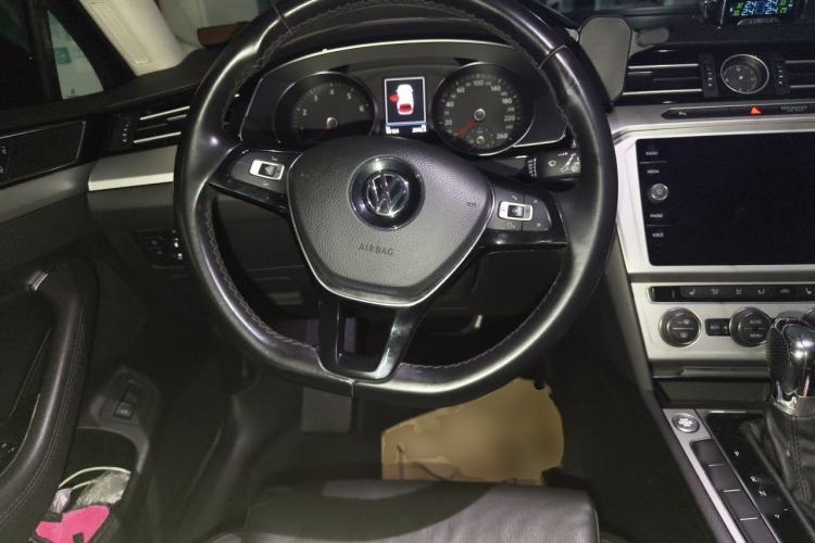 Used Volkswagen Variant 2017 380TSI Two-Wheel Drive Comfort Edition Steering Wheel
