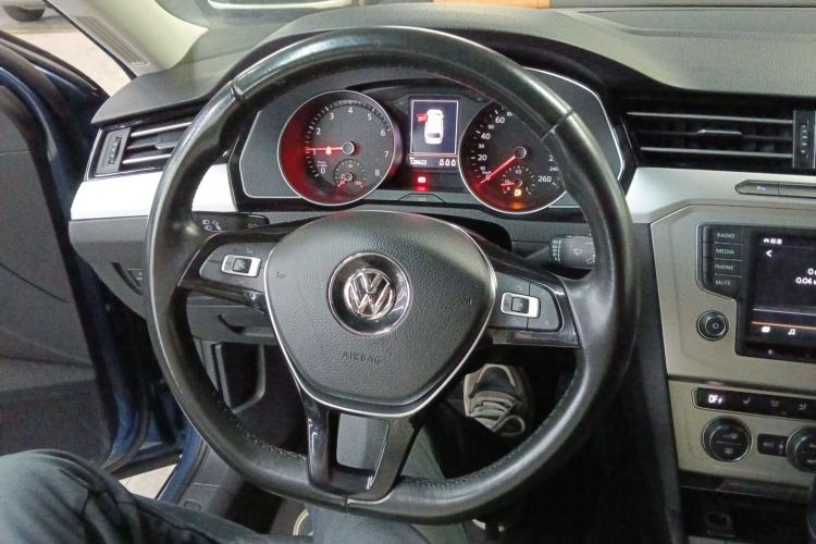Used Volkswagen Variant 2017 380TSI Two-Wheel Drive Comfort Edition Steering Wheel