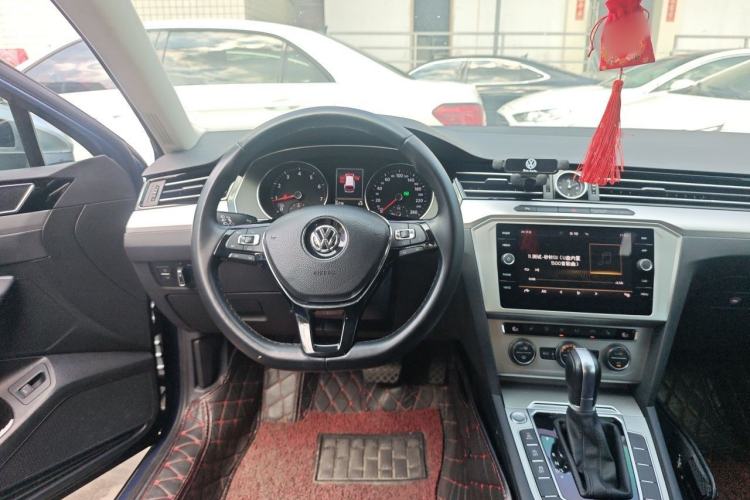 Used Volkswagen Variant 2017 380TSI Two-Wheel Drive Comfort Edition Steering Wheel
