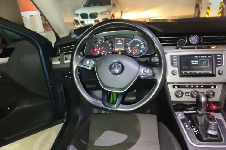Used Volkswagen Variant 2017 280TSI Two-Wheel-Drive Comfort Edition Steering Wheel