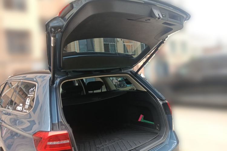 Used Volkswagen Variant  Trunk