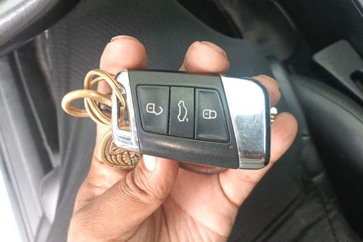 Used Volkswagen Variant  Vehicle Key