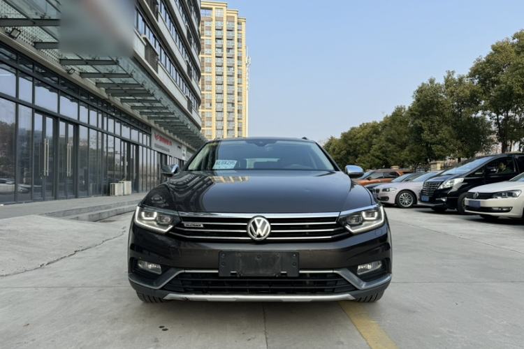 Used Volkswagen Variant 2017 380TSI Four-Wheel Drive Longitudinal Version Exterior 1