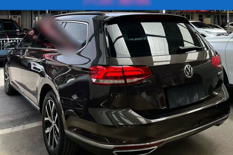 Used Volkswagen Variant 2017 380TSI Two-Wheel Drive Comfort Edition Exterior 1