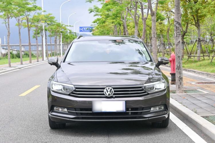 Used Volkswagen Variant 2017 380TSI Two-Wheel Drive Comfort Edition Exterior 1