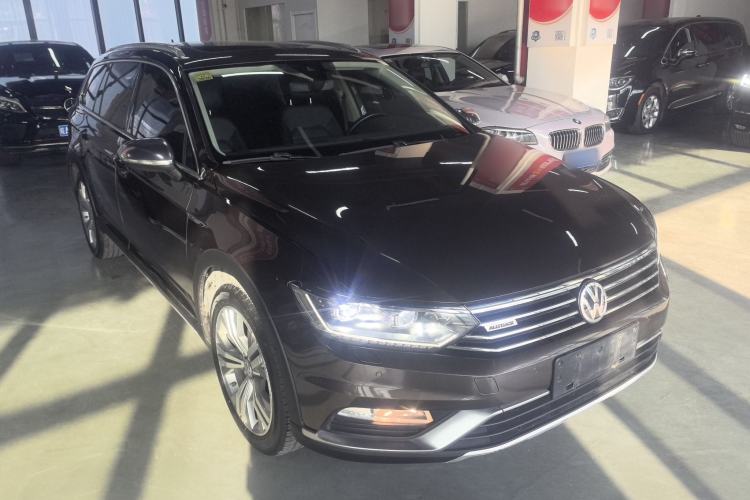 Used Volkswagen Variant 2017 380TSI Four-Wheel Drive Longitudinal Version Exterior 2