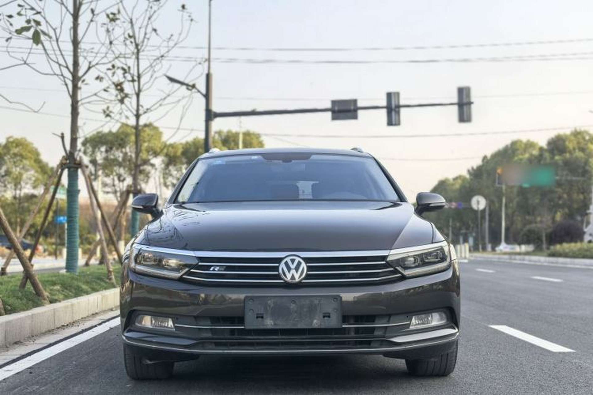 Used Volkswagen Variant 2017 380TSI Two-Wheel Drive Comfort Edition Exterior 3