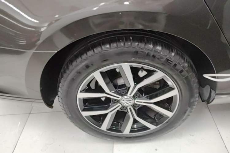 Used Volkswagen Variant 2017 280TSI Two-Wheel-Drive Comfort Edition Exterior 5