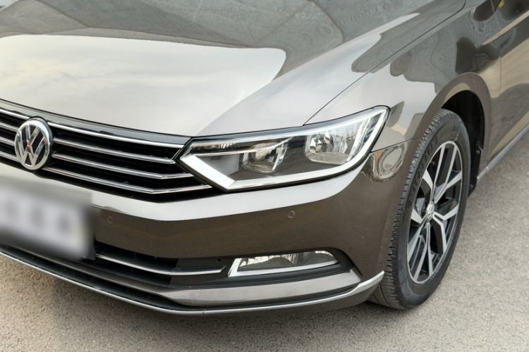 Used Volkswagen Variant 2017 380TSI Two-Wheel Drive Comfort Edition Exterior 7