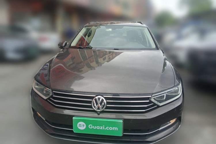 Used Volkswagen Variant 2017 380TSI Two-Wheel Drive Comfort Edition Front