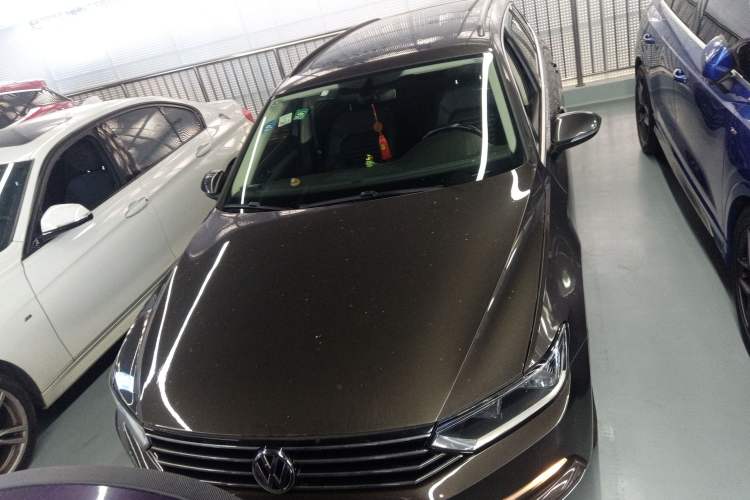 Used Volkswagen Variant 2017 380TSI Two-Wheel Drive Comfort Edition Front