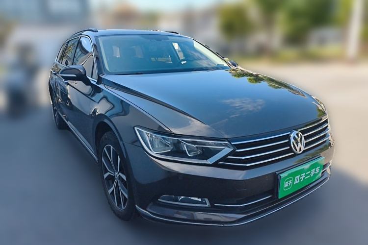 Used Volkswagen Variant 2017 380TSI Two-Wheel Drive Comfort Edition Front Right 45 Deg