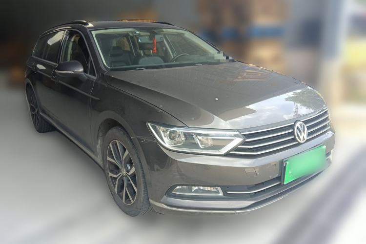 Used Volkswagen Variant 2017 380TSI Two-Wheel Drive Comfort Edition Front Right 45 Deg