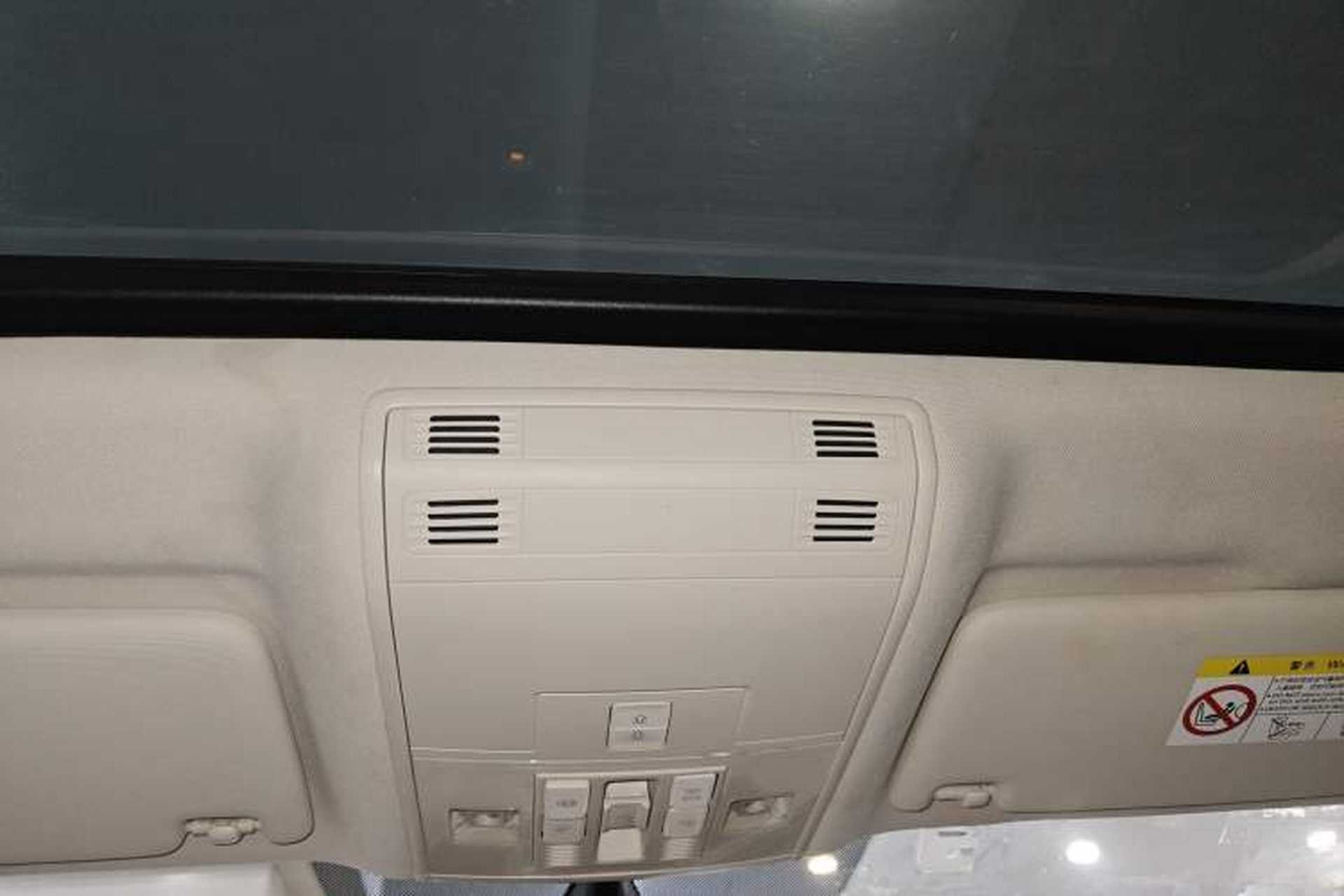 Used Volkswagen Variant 2017 380TSI Two-Wheel Drive Comfort Edition Headliner