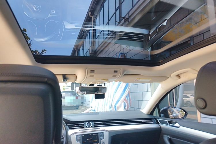 Used Volkswagen Variant 2017 380TSI Two-Wheel Drive Comfort Edition Headliner