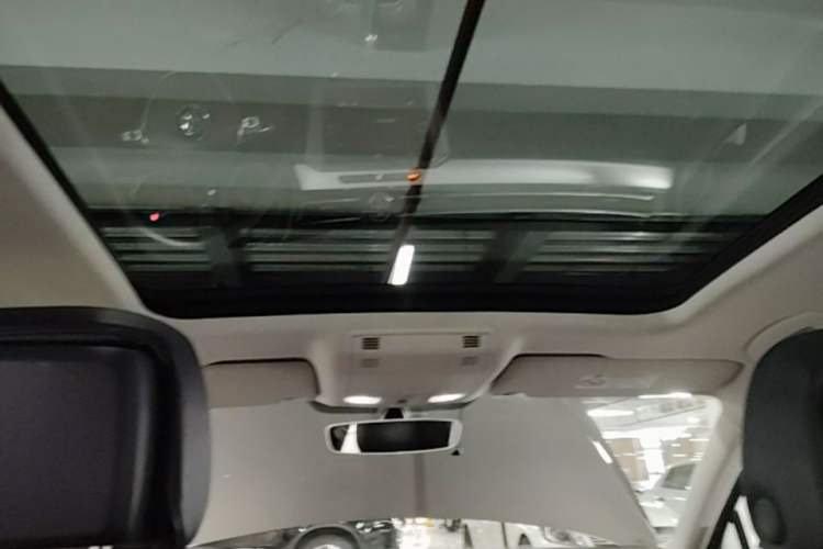 Used Volkswagen Variant 2017 280TSI Two-Wheel-Drive Comfort Edition Headliner
