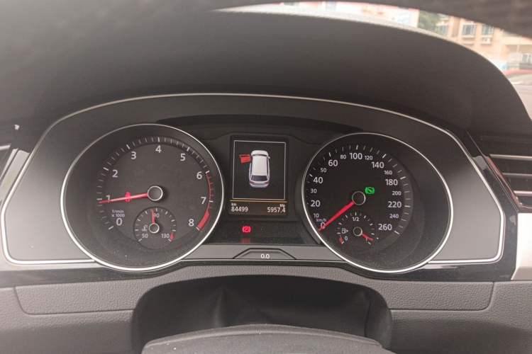 Used Volkswagen Variant 2017 380TSI Two-Wheel Drive Comfort Edition Instrument Cluster