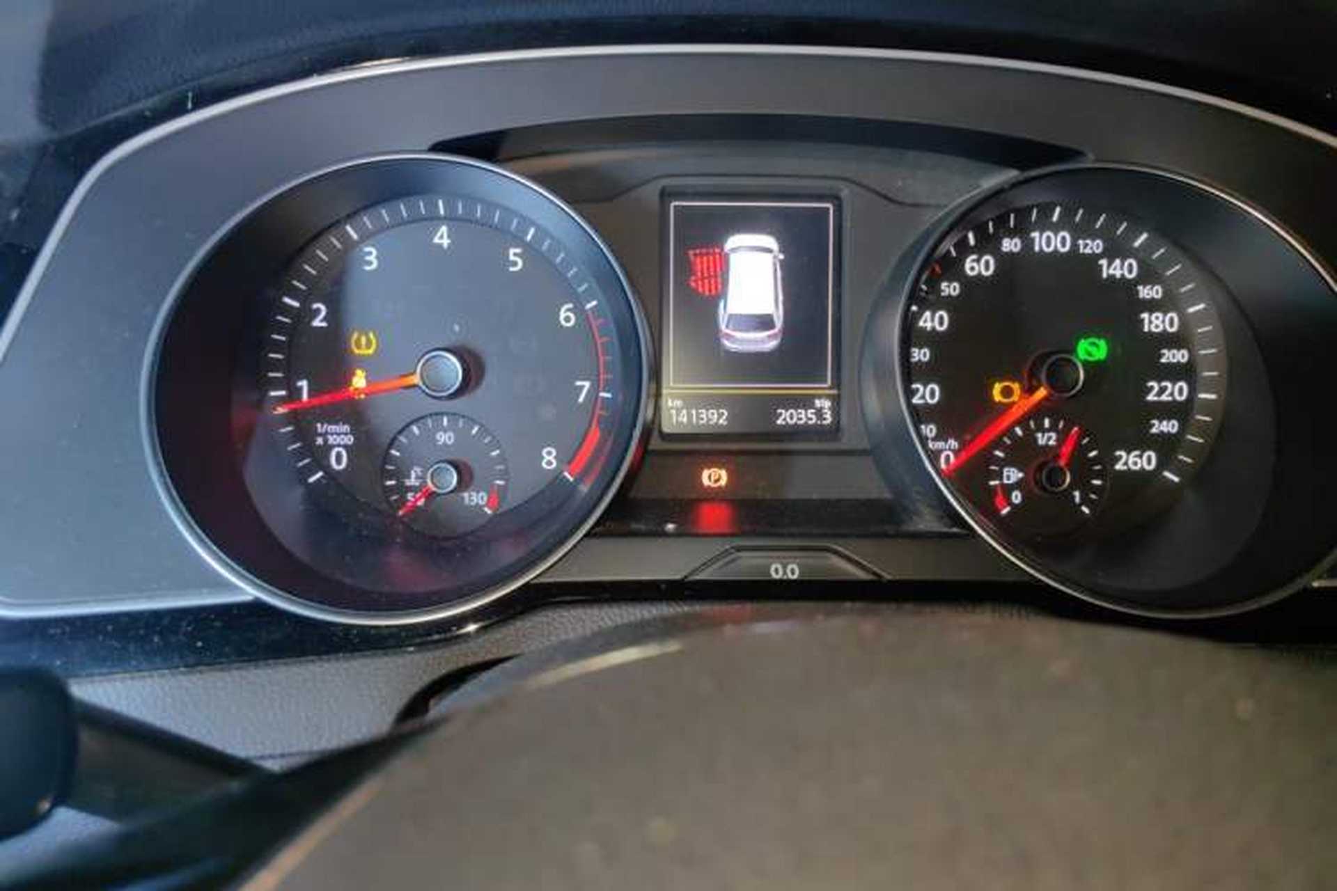 Used Volkswagen Variant 2017 380TSI Two-Wheel Drive Comfort Edition Instrument Cluster