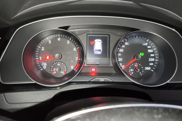 Used Volkswagen Variant 2017 380TSI Two-Wheel Drive Comfort Edition Instrument Cluster