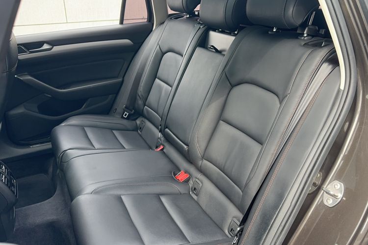 Used Volkswagen Variant 2017 280TSI Two-Wheel-Drive Comfort Edition Interior 1