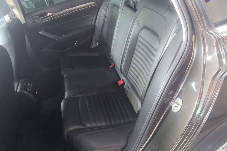Used Volkswagen Variant 2017 380TSI Four-Wheel Drive Longitudinal Version Interior 4