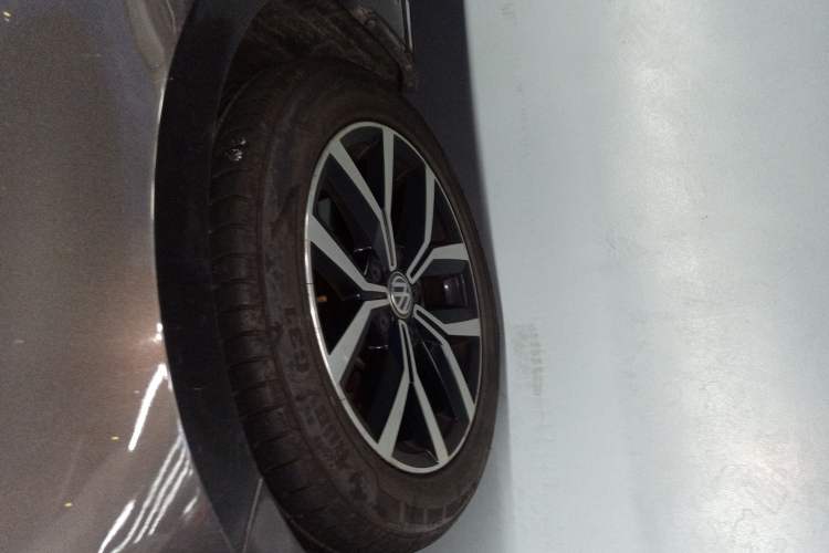 Used Volkswagen Variant 2017 380TSI Two-Wheel Drive Comfort Edition Left Front Wheel Hub